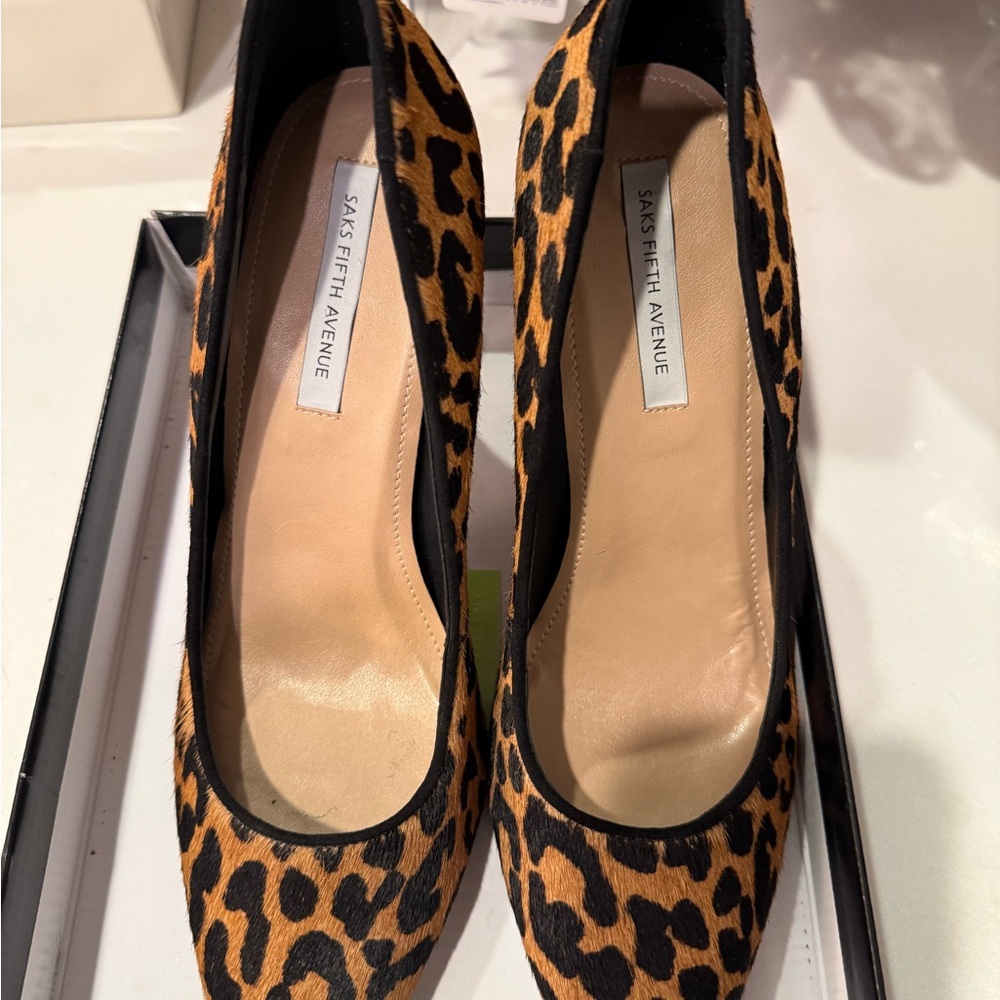 Saks Fifth Avenue Brown and Black Heels Stiletto Pumps - Picture 2 of 9
